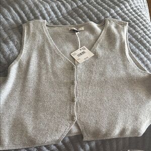 American Eagle Outfitters Light Gray Knit Vest